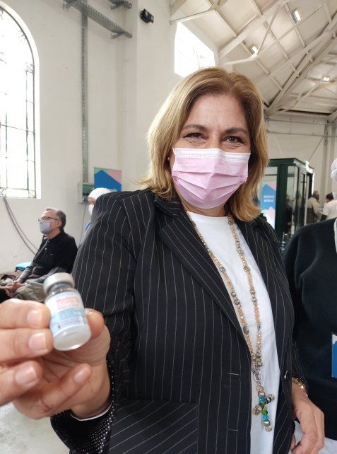 la-ministra-salud-se-propone-alcanzar-el-millon-santafesinos-el-esquema-inmunizacion-completo