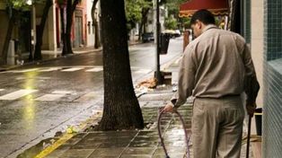 Los porteros de edificios consiguieron una suba salarial del 44% para los últimos tres meses del año y enero de 2024.