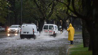 El tiempo en Rosario: sube a naranja el nivel de alerta por tormentas fuertes