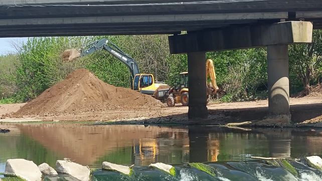 Este martes arrancaron las obras hídricas para preservar la cascada del Saladillo y el puente Molino Blanco.&nbsp;