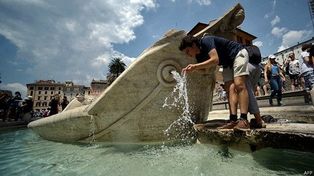La eterna Roma, la ciudad de las fuentes, ahora se muere de sed
