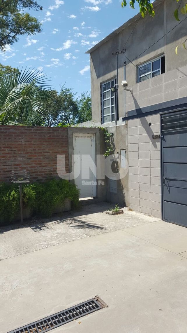 Robaron 200 mil pesos y 3 mil dólares en efectivo en una vivienda de Bº Guadalupe