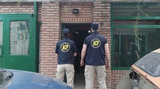 La mujer policía y su pareja fueron detenidos en octubre de 2023 en Villa Gobernador Gálvez
