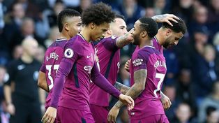 Manchester City no se mueve de la cima