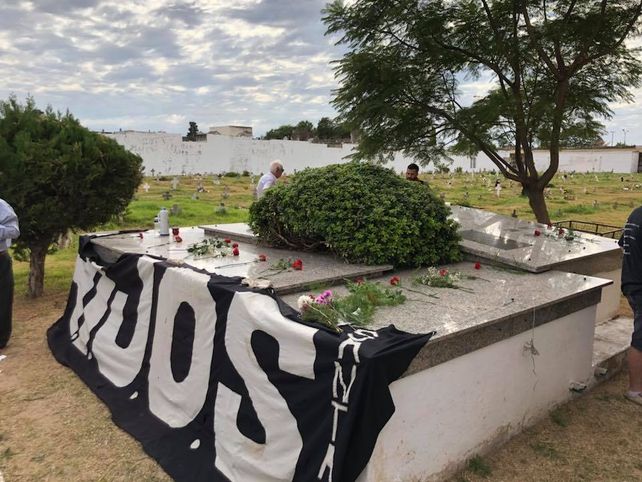 Como cada año, HIJOS realizó su homenaje en el Panteón de la Memoria