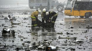 Un avión se estrelló en el sur de Rusia provocando la muerte de sus 62 ocupantes