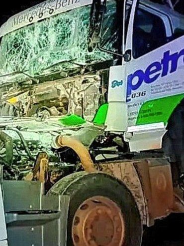 Ruta 14: una persona herida luego del choque entre dos camiones