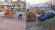 un motociclista se salvo de ser aplastado por el conductor ebrio de la retroexcavadora un motociclista se salvo de ser aplastado por el conductor ebrio de la retroexcavadora