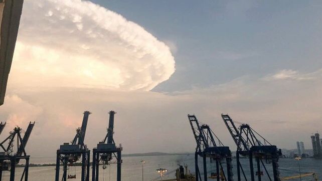 La extraña nube que atemorizó a los colombianos