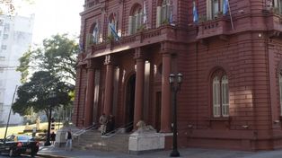 Cesantean a un municipal que pidió 50 mil pesos de soborno a un comerciante