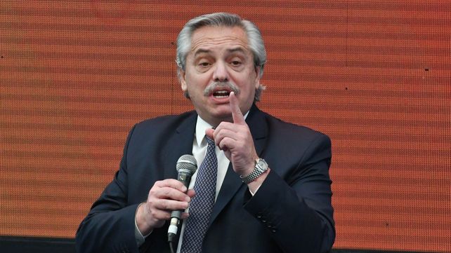 Alberto Fernández sugiere abrir el debate por la legalización de la marihuana