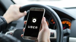 Presentan un proyecto para habilitar Uber en Rosario