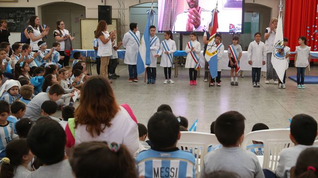 La idea es organizar los actos escolares de fin de ciclo a cielo abierto (foto de archivo).