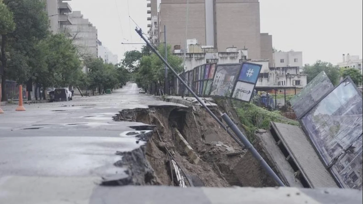 Evacuados E Interrupción De Servicios Por Fuerte Temporal De Viento Lluvia Y Granizo En Córdoba 1190