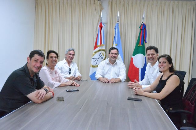 El intendente Vallejos celebró la iniciativa y subrayó la importancia de que la empresa continúe siendo un motor de empleo y desarrollo en Reconquista y alrededores.