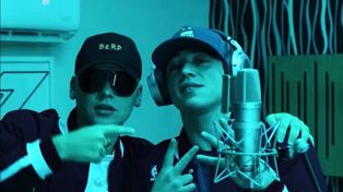 {alttext(El productor musical Bizarrap y el rapero Paulo Londra lanzaron un trabajo colaborativo luego de que en pocas horas sus seguidores llegaron a los 23 millones de comentarios requeridos por ellos.&nbsp;,Bizarrap y Paulo Londra llegaron a los 23 millones de comentarios y lanzaron 