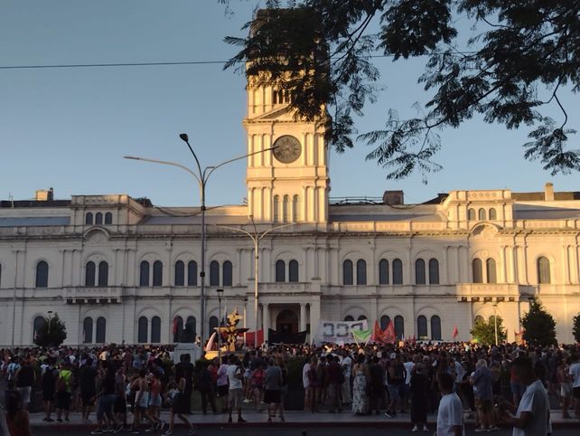 La Marcha Federal del Orgullo antifascista y antirracista replicó en varias ciudades de Entre Ríos. Postales de Paraná&nbsp;