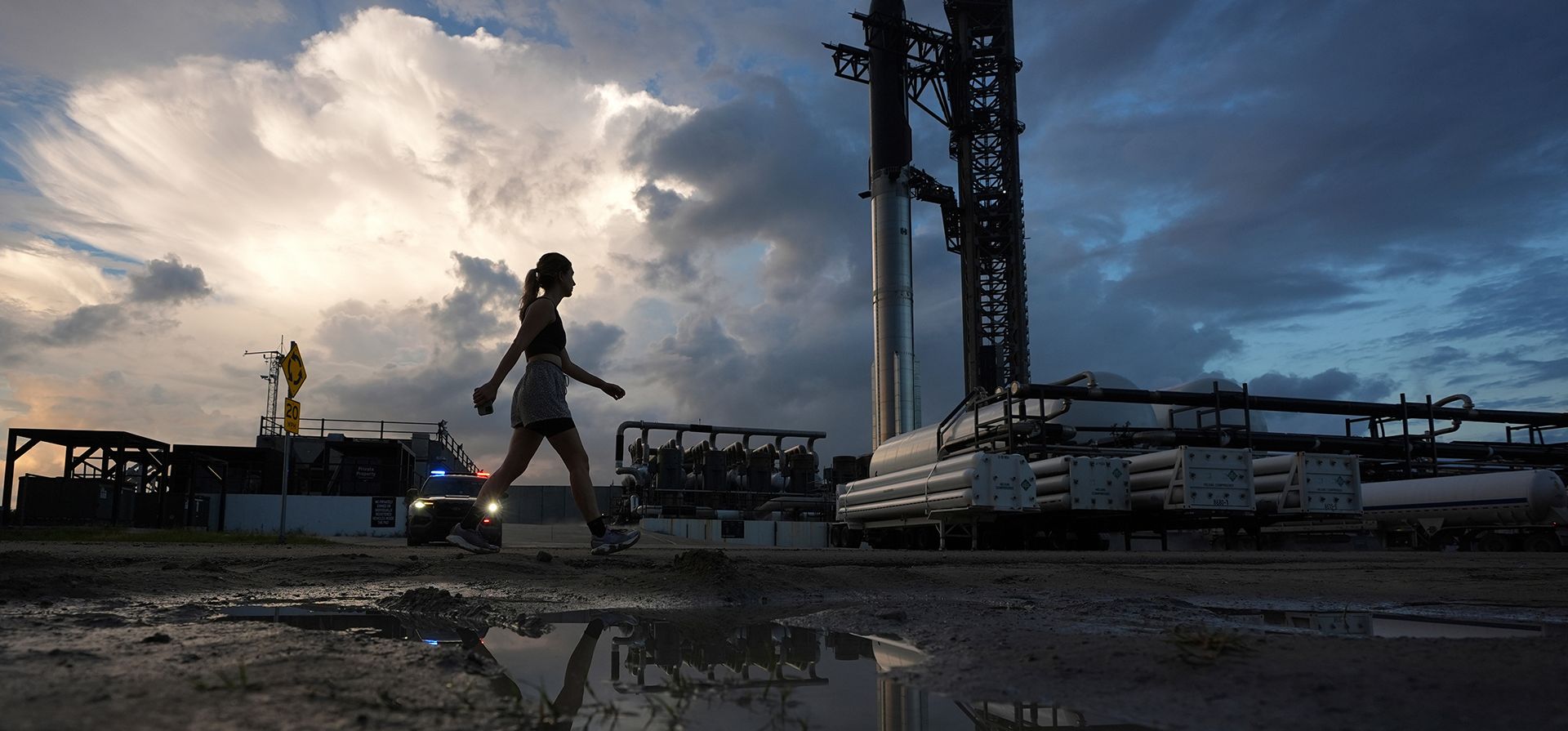 El megacohete Starship de SpaceX se prepara para un vuelo de prueba desde Starbase, Texas, el lunes 25 de agosto de 2025. (Foto AP/Eric Gay) El megacohete Starship de SpaceX se prepara para un vuelo de prueba desde Starbase, Texas, el lunes 25 de agosto de 2025. (Foto AP/Eric Gay)