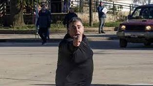 Pedro Jofré, autor de los disparos durante una protesta de estatales en San Martín de los Andes, se entregó este viernes por la noche a la Justicia.&nbsp; 