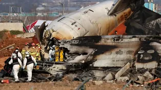 Lo primero que trascendió era que había emitido un mensaje de socorro tras un primer intento de aterrizaje, durante el cual la torre de control advirtió a la tripulación de que el avión habría impactado con pájaros.