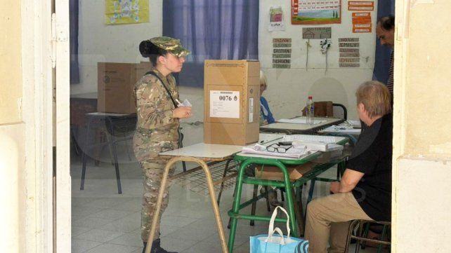La participación electoral a nivel nacional tuvo un promedio de alrededor de 66%. A partir de las 21 se conocerán los resultados  La participación electoral a nivel nacional tuvo un promedio de alrededor de 66%. A partir de las 21 se conocerán los resultados