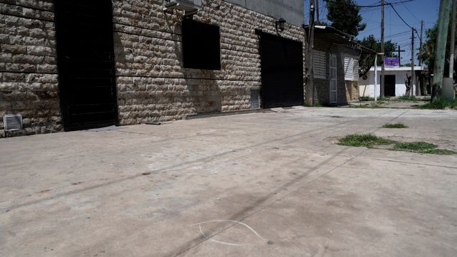 La víctima del crimen fue acribillada en Aurora al 3800.