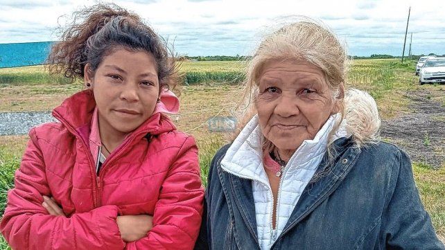 Familia Gill: lágrimas y ruegos de madres en el campo