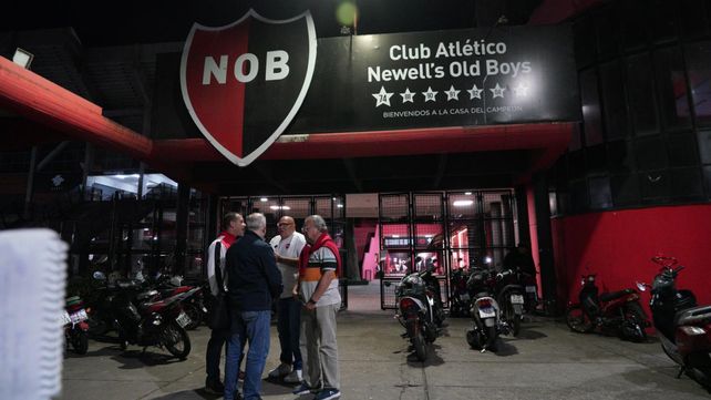 La reunión en Newells concluyó sin cambio de fecha de la votación.