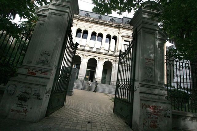 La Justicia federal falló a favor del paciente pero la prepaga hace caso omiso.