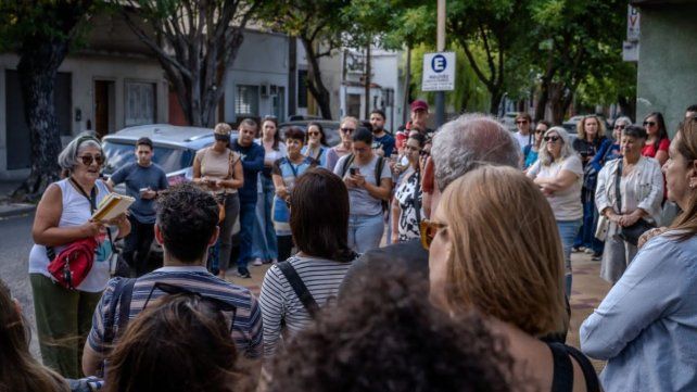 Recorrido literario en Paseo Jardín