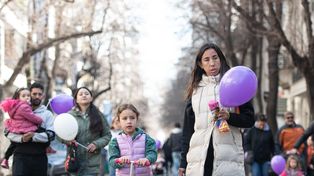El evento es una propuesta gratuita que combina espectáculos, ferias, gastronomía y experiencias especiales en la víspera del Día de la Madre.