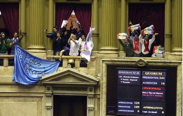 La ley de matrimonio igualitario fue promulgada en el Congreso el 15 de julio de 2010.