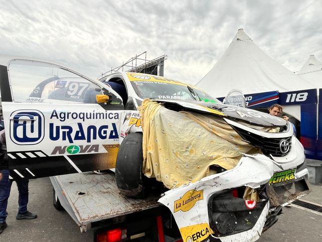 Así quedó el Yaris de Bruno Pace, que volvió en Rosario.