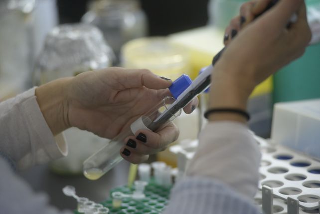 El laboratorio del Cemar también realiza el test de detección de la viruela del mono