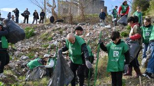 Más de 70 personas participaron en Diamante de una jornada de limpieza.&nbsp;