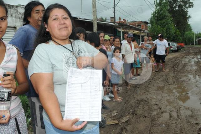 Vecinos de Villa del Parque vuelven a reclaman por el deterioro del barrio