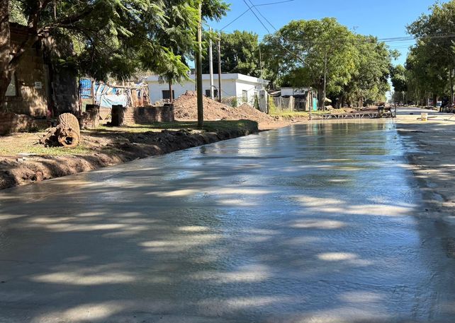 Roldán licita obras por más de mil millones de pesos para su plan de pavimentación
