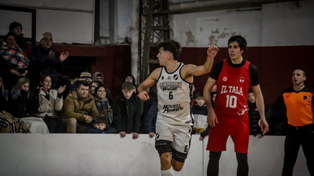 El clásico de la Sexta entre El Tala y Temperley vivió otra apasionante noche de básquet (Foto: www.básquetrosario.com.ar)