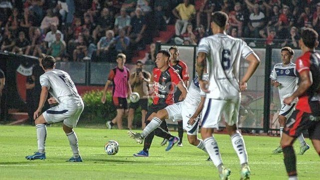 El minuto a minuto del partido entre Colón y Acassuso en Santa Fe