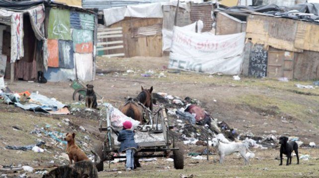 El Indec informó que la pobreza en el Gran Rosario alcanzó al 39,4% de la  población