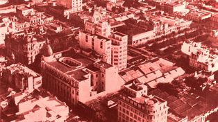Aérea de tres de las esquinas de Corrientes y Córdoba que fueron ejecutadas por la empresa Candia. Tambén se ve los altos del Palacio Minetti.