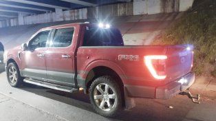 Escape 4x4: quiso huir en una pick up y le secuestraron más de $15.000.000 en efectivo