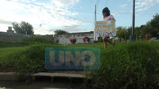 Calles, zanjas e iluminación, los reclamos de barrio Los Ángeles