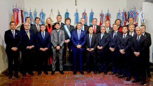 En medio del conflicto con los gobernadores