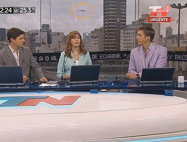 El video de un plato volador surcando el cielo de Buenos Aires hizo furor en el canal de noticias TN.