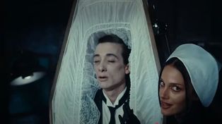 Con una publicidad protagonizada por Oriana Sabatini, Lucas Spadafora y Marti Benza, la segunda temporaa de Merlina llegó a Netflix