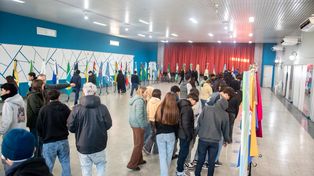 Desde el gobierno comunal de Timbúes destacaron la importancia de generar este tipo de espacios de encuentro para que niños, niñas y jóvenes puedan acercarse a la historia, los símbolos y las tradiciones que forman parte del patrimonio colectivo de las comunidades santafesinas y cordobesas.&nbsp;
