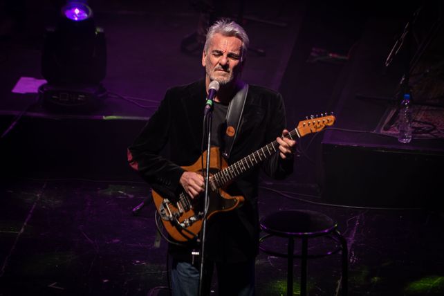 La Trova Rosarina festejó 40 años de complicidades y grandes canciones en el Ópera