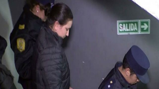 Se demora el envío a juicio de la policía que mató a un hombre