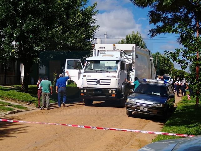 Buscaba basura para reciclar y murió tras ser aplastado por un camión de residuos